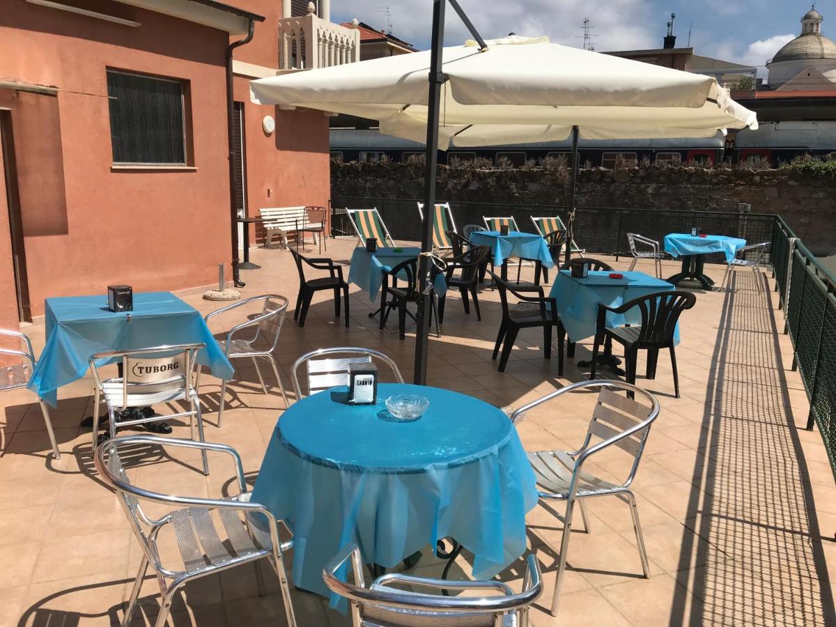 Hotel Doria Chiavari Esterno foto