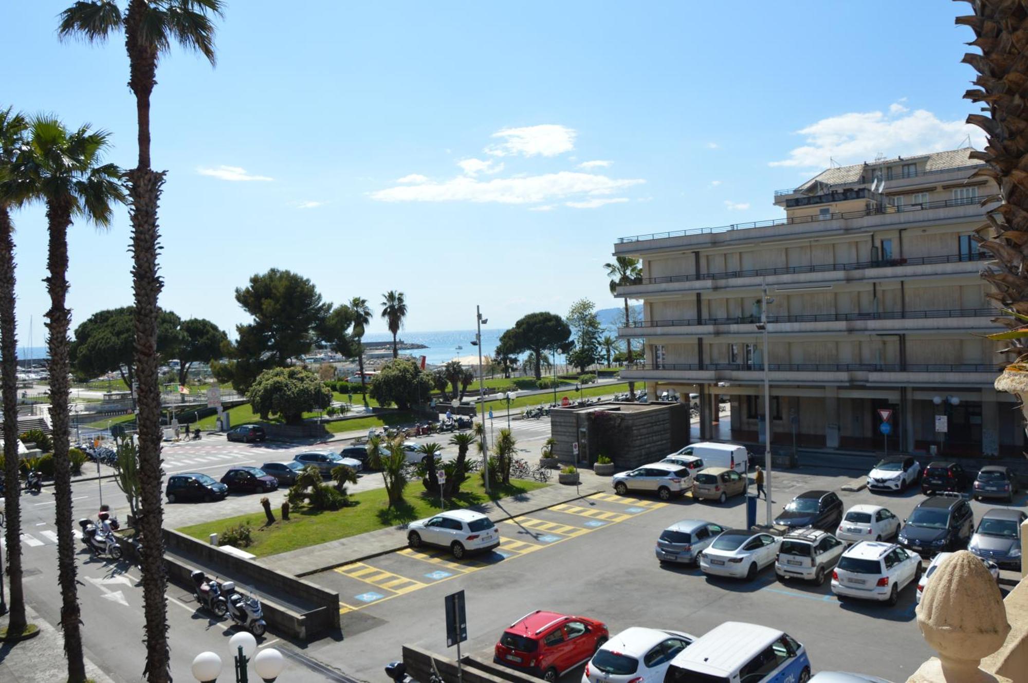Hotel Doria Chiavari Esterno foto